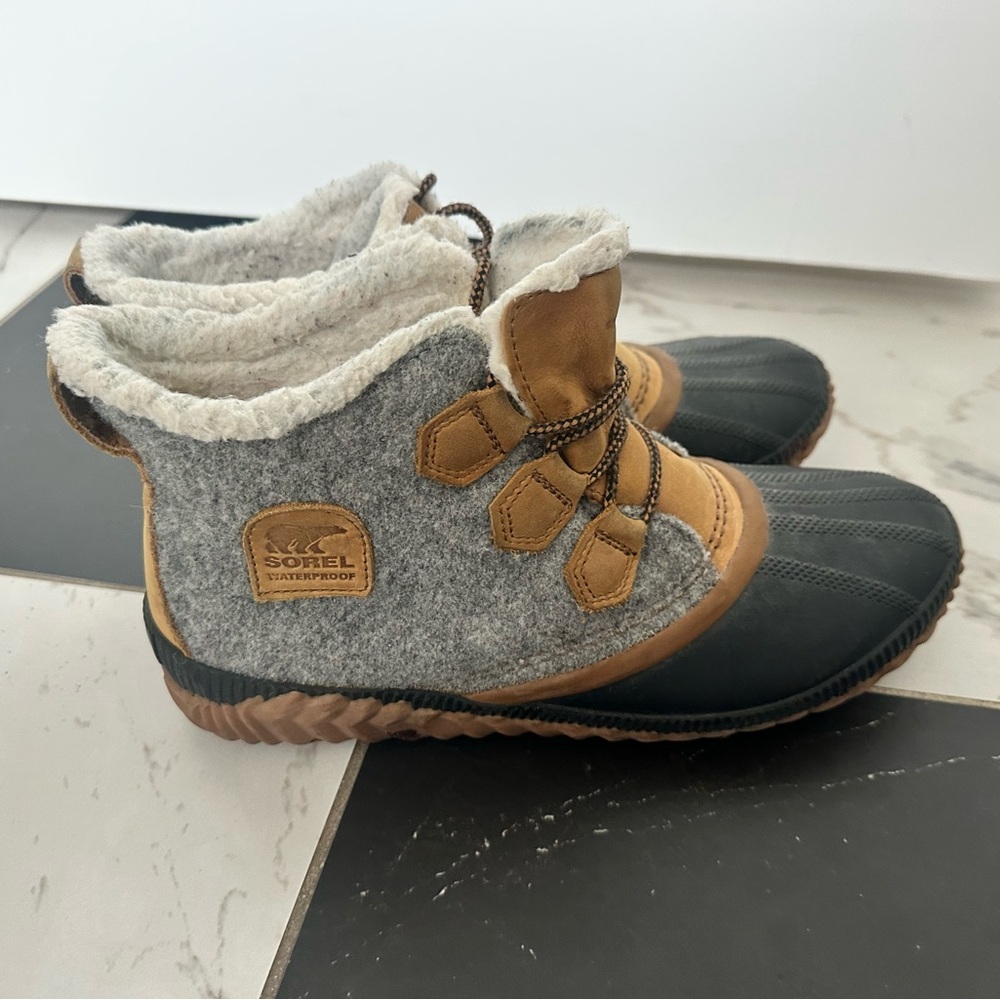 Sorel Gray and Brown Cozy Boots